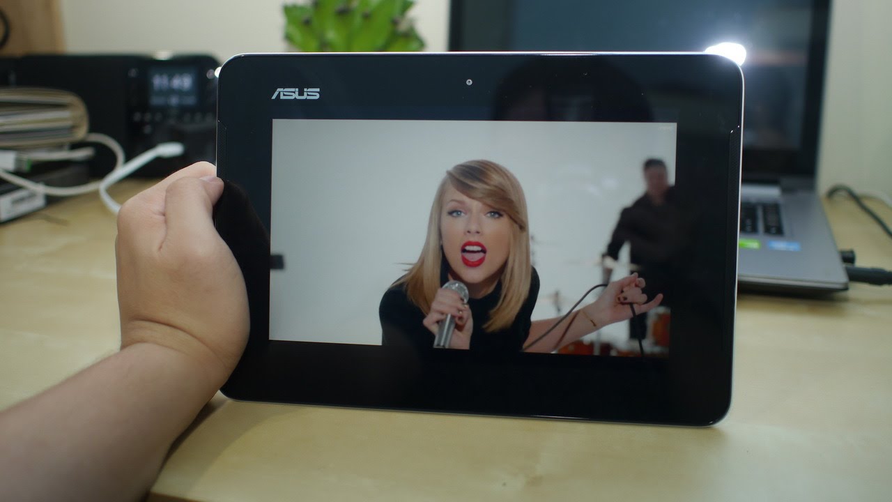ASUS PadFone S Station First Look