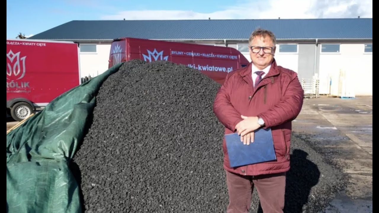 Kupił węgiel, który... się nie palI! A węgiel przypłynął AŻ Z AUSTRALII. | FAKT.PL
