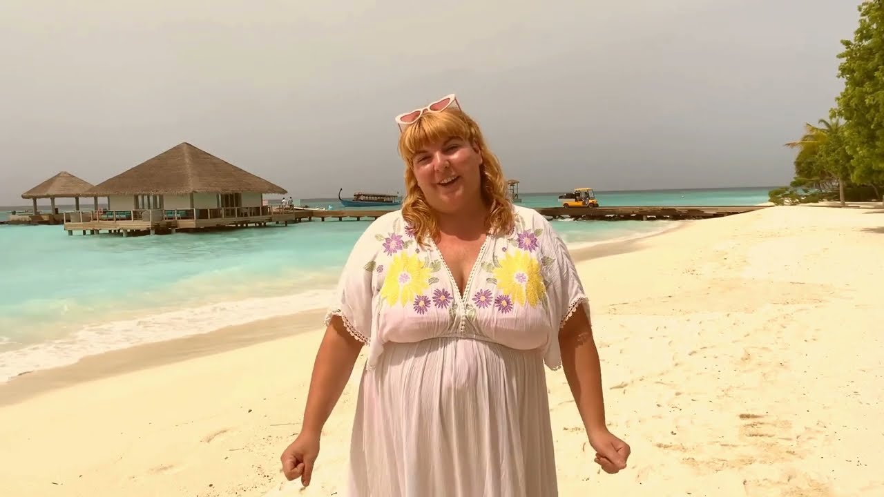 Lesbian travel in the Maldives