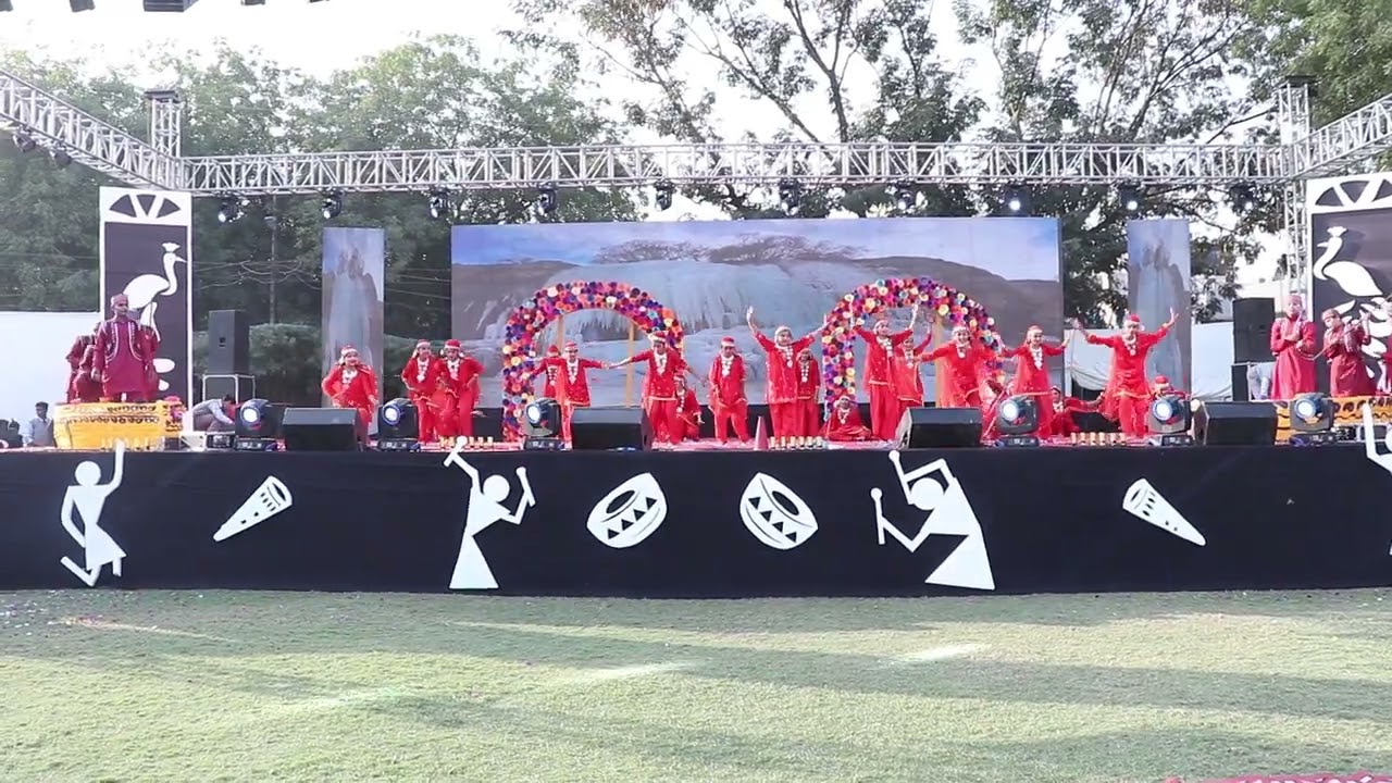 Kashmiri folk dance for MBD SCHOOL DWARKA in annual function (Choreographed by Vicky)