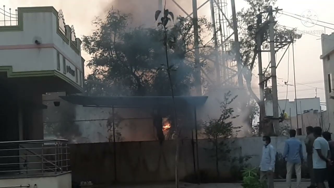 Small fire breakout controlled in minutes by Bagalkot Fire Brigade.