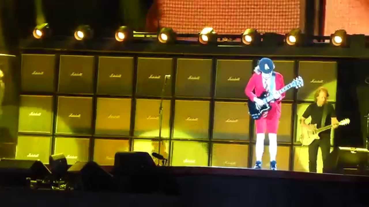 ACDC - Adelaide 2015 - Hell Ain't A Bad Place To Be