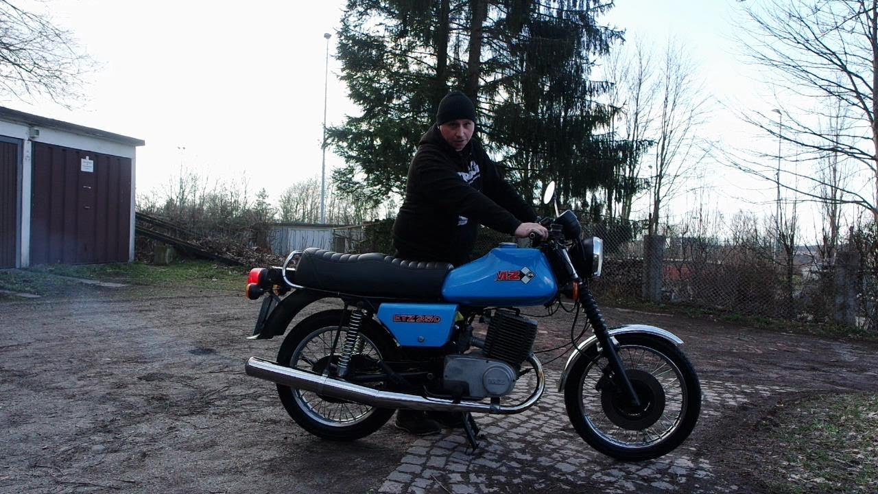 MZ ETZ 250 Frühjahrs start nach Winterpause Batterie Einbauen