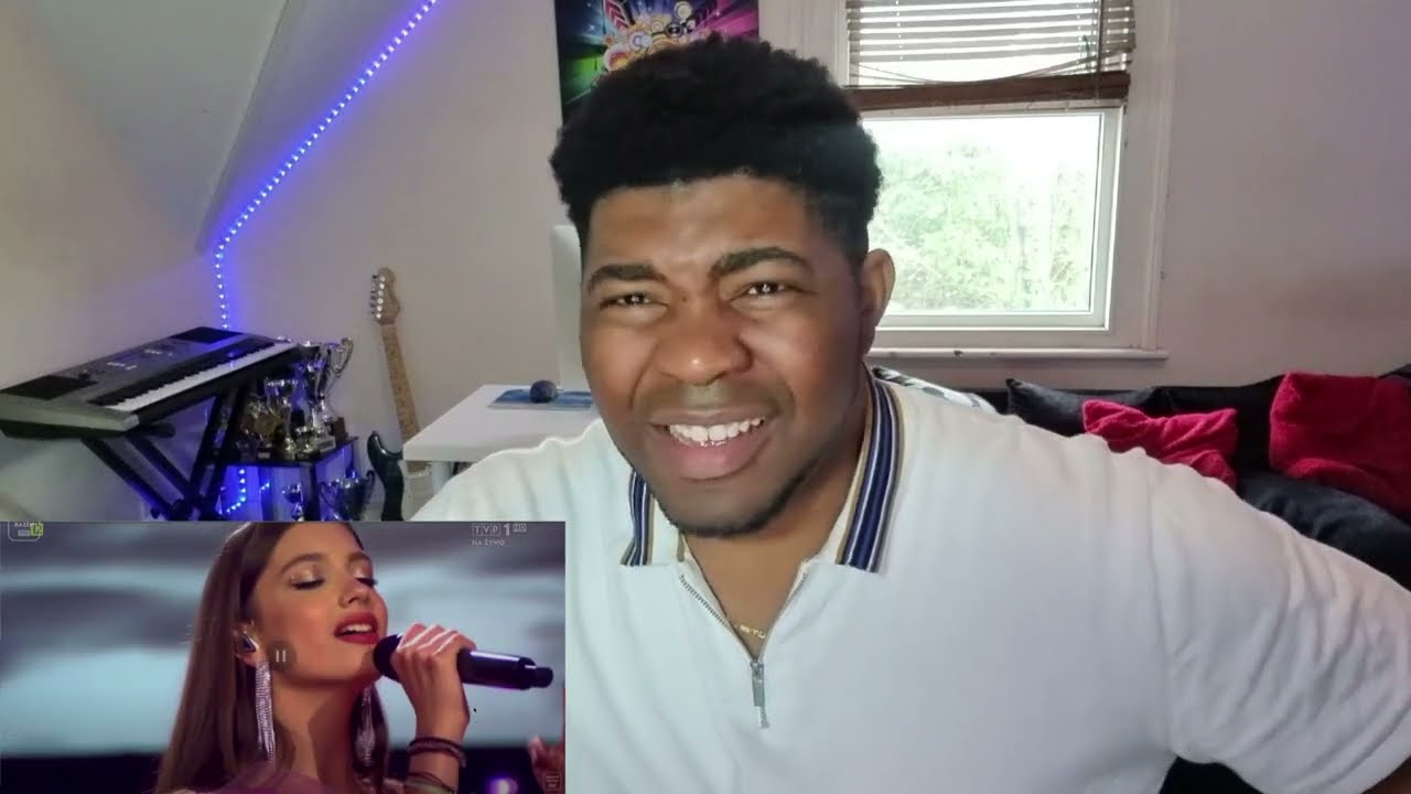 Vocal Coach REACTS TO Viki Gabor   Somewhere Over The Rainbow