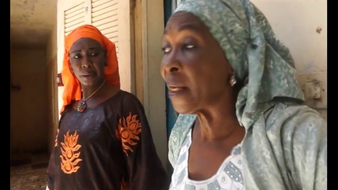 th&eacute;atre poular ADUNA KOO NIBERRE