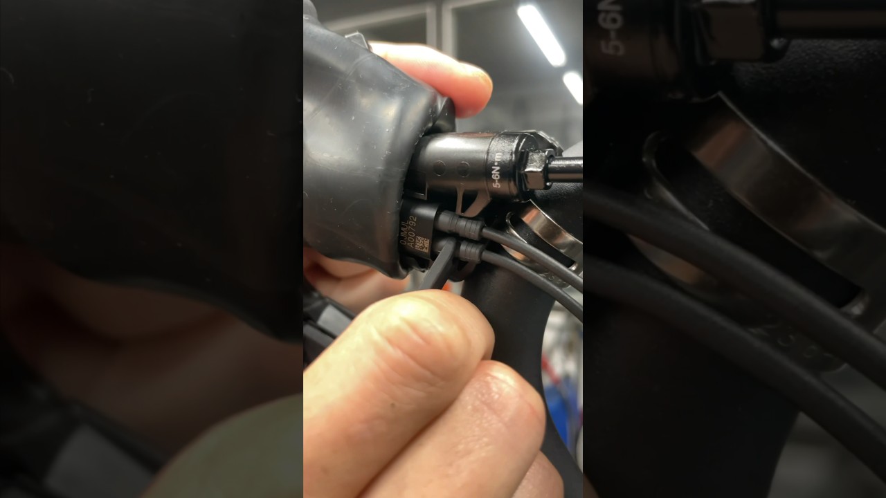 Shimano DI2 CONNECTION 🤩 #GRX #Shimano #Gravel