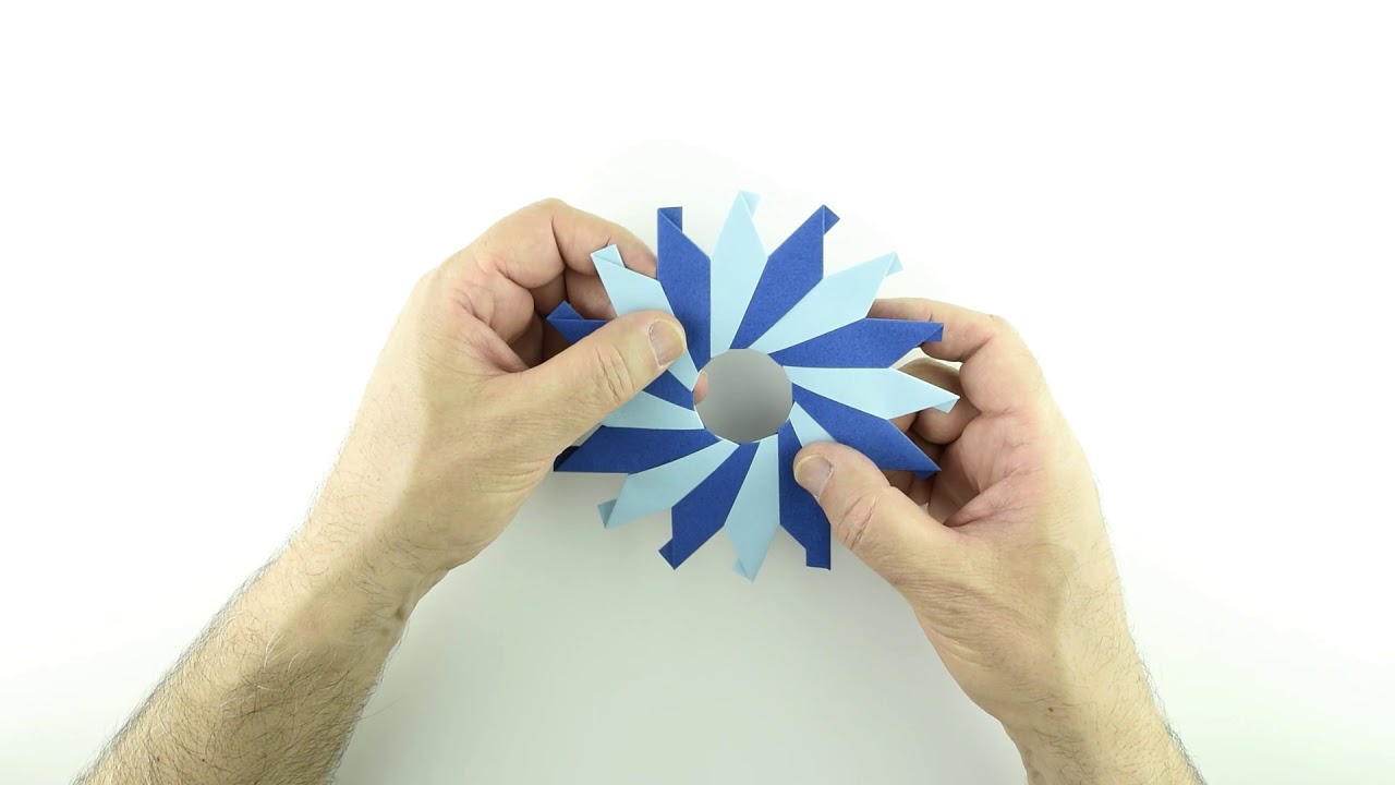 Origami - New Year's Day Star - Paolo Bascetta