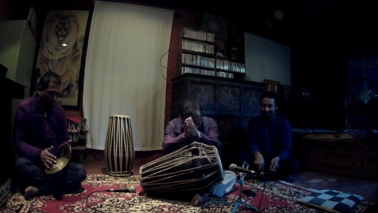 NEWAR MUSIC II: NAVABĀJĀ OF BHAKTAPUR - Kharjati for Pachimā