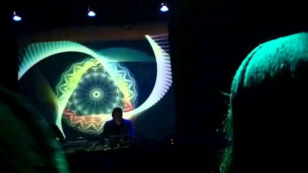 PLAID &ndash; Reachy Prints &ndash; Audio/Visual Live in Tokyo