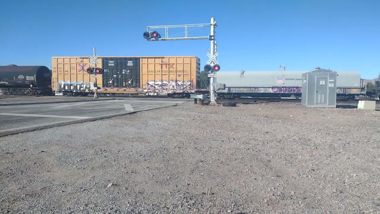 Monster EB UP Manifest Train At Daggett CA! #bigbossrailfanner