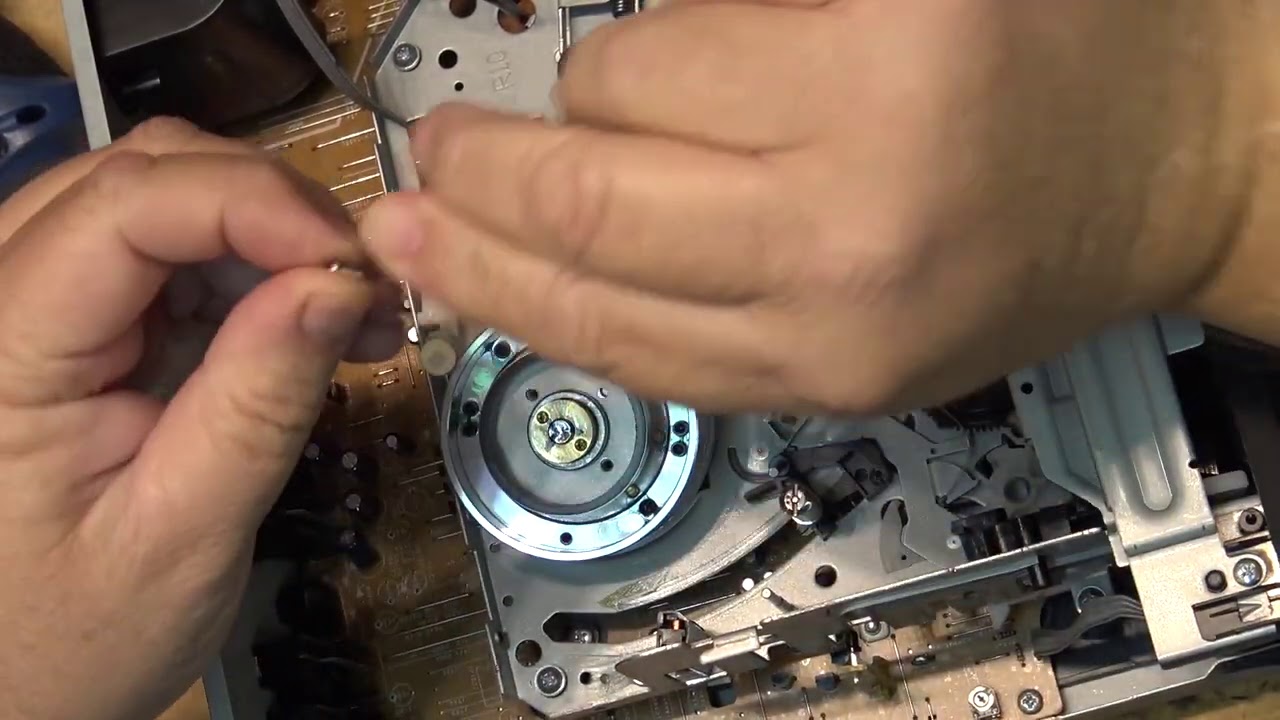 Toshiba DVR620 Load tape and shuts down hit power and ejects