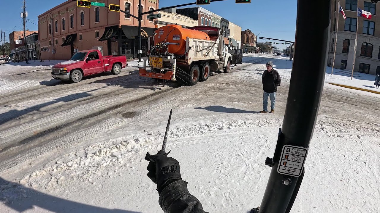 SNOW/ICEMAGEDDON w/BIG TEX Amputee Cyclist Aaron Smith in Gainesville, TX 1/28/2026 highlights in 4K