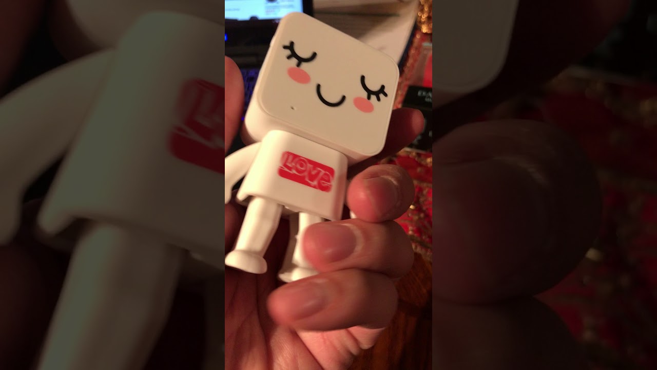 Dancing Bluetooth Speaker - Mini Robot - 2017-2018 New Product - Product Review