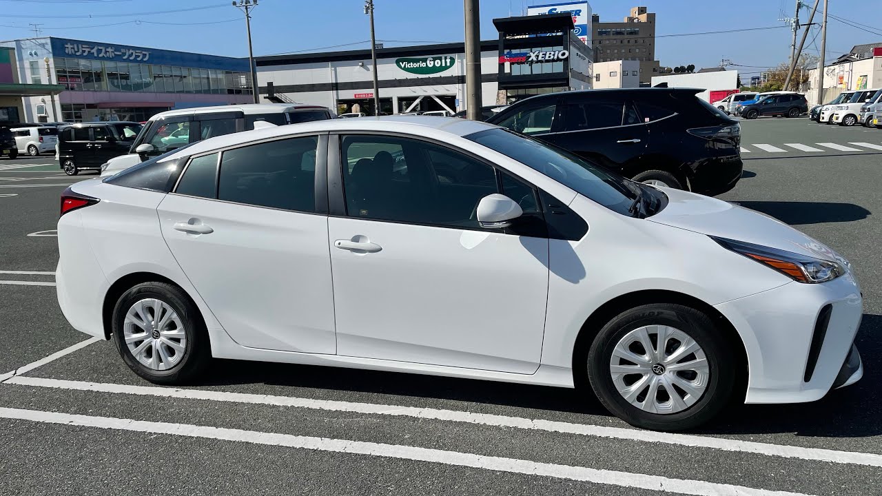 今更ながら新型プリウスに乗りました！50プリウスものすごい走りのいい車です！今までのプリウスと全く別物だ！