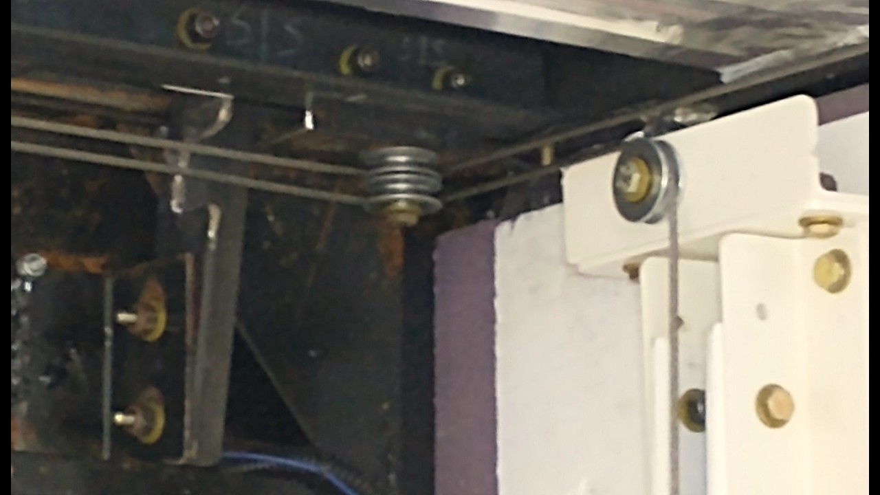 Bed Lift Mechanism for Cargo Trailer Conversion