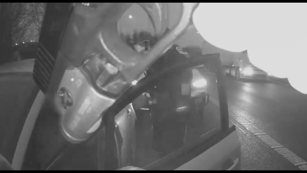 DOPADENÍ CIZINCŮ PODEZŘELÝCH Z VLOUPÁNÍ DO DODÁVEK V RAKOUSKU