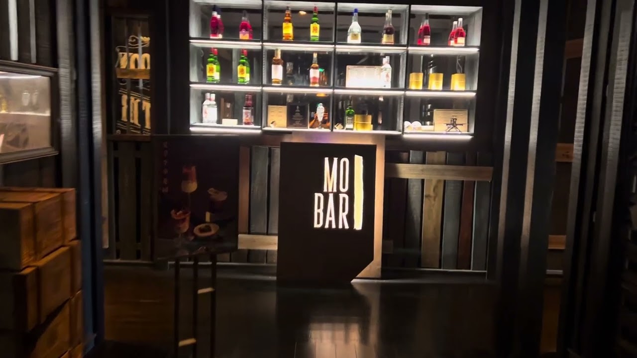 🌆 Shenzhen Escapade: Mandarin Oriental Luxury & Culinary Delights 深圳文華東方酒店 🏙️🌟 MO Bar