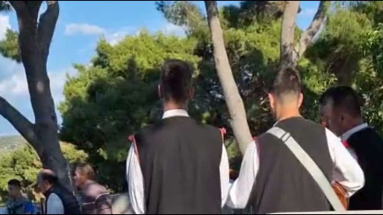 'Volim piti i ljubiti' na sprovodu