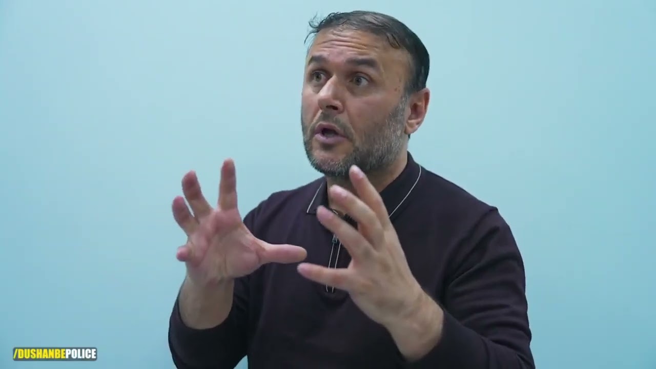 Ба ном Кори 13 ноболигро дар н.Вахш дар Шароити Вазнин Таълими Дини Медодааст.