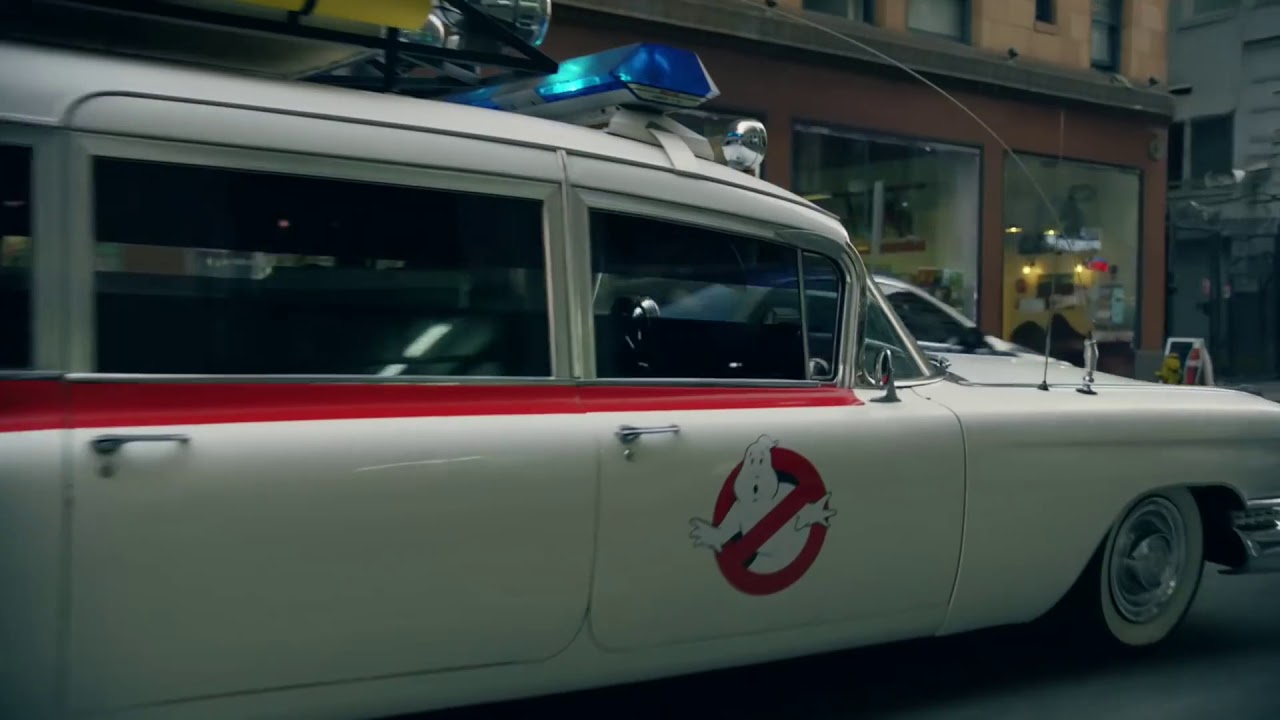 Funny Commercial Ads - Walmart - Famous Cars