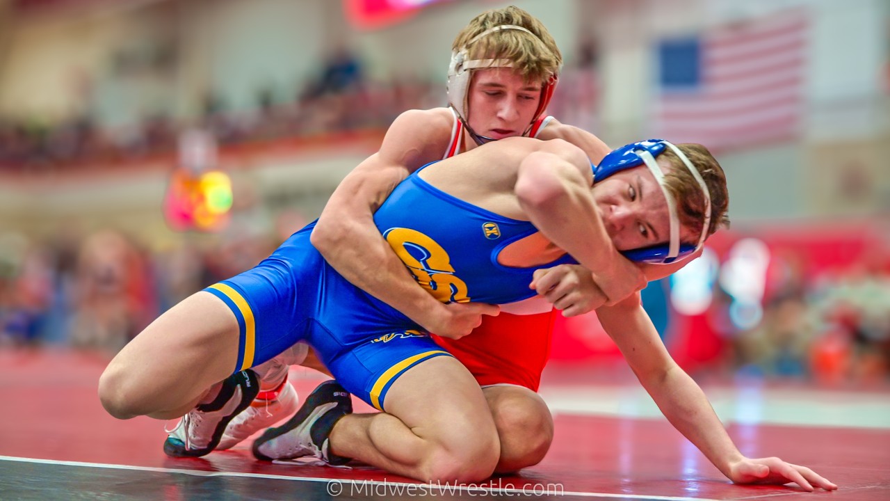 132 – Zac Ritter {G} of Sandburg IL vs. Cody Tavoso {R} of Hinsdale Central IL