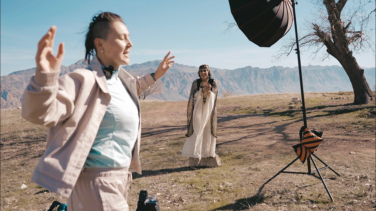 Minos, TikTok ir Moterys Išminuotojos: Lietuvių Fotografė Sane Seven Irake