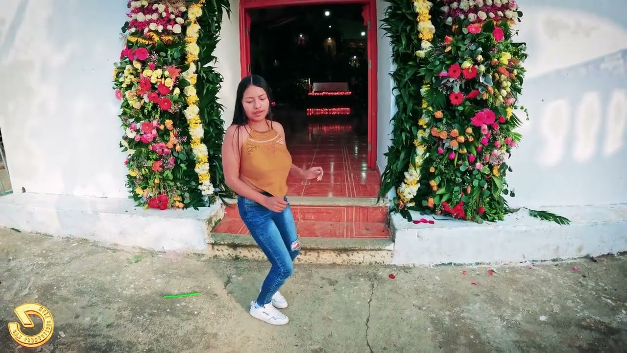 La coqueta (video 2025)/Los Imponentes de Tierra Mixteca