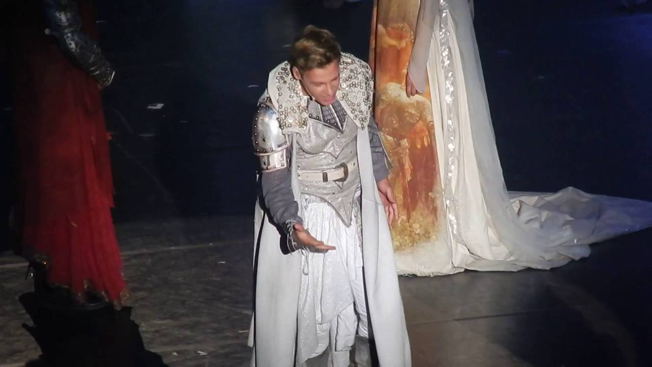 LIVE - L'amour quel idiot // La Légende Du Roi Arthur // Dernière à Lille