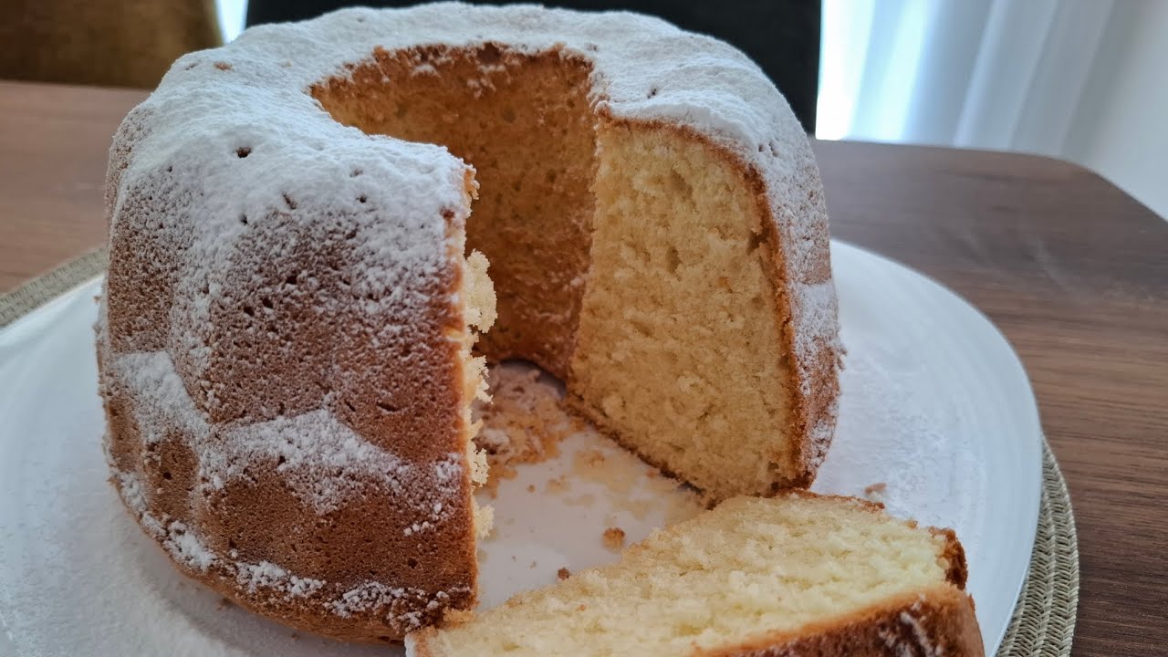 Кекс ,пухкав и страшно вкусен