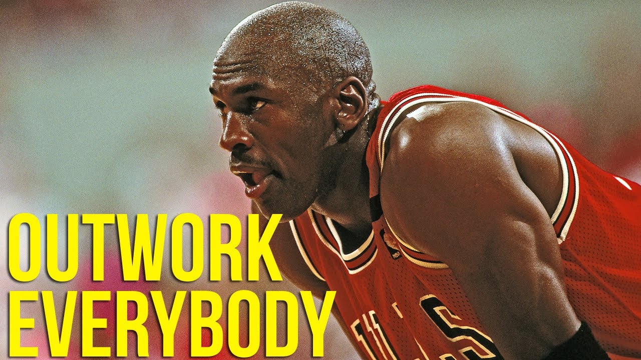 OUTWORK EVERYBODY - Michael Jordan - Motivationnal Video