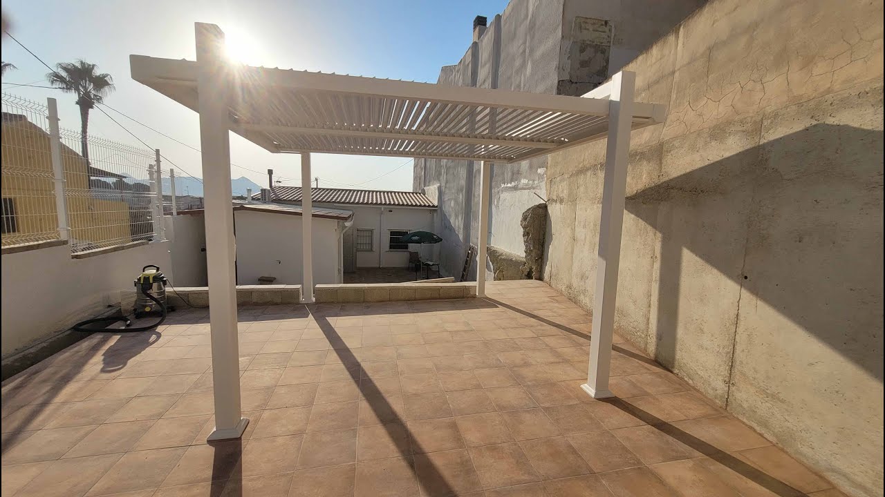 MONTAJE PERGOLA NATERIAL PERSEA