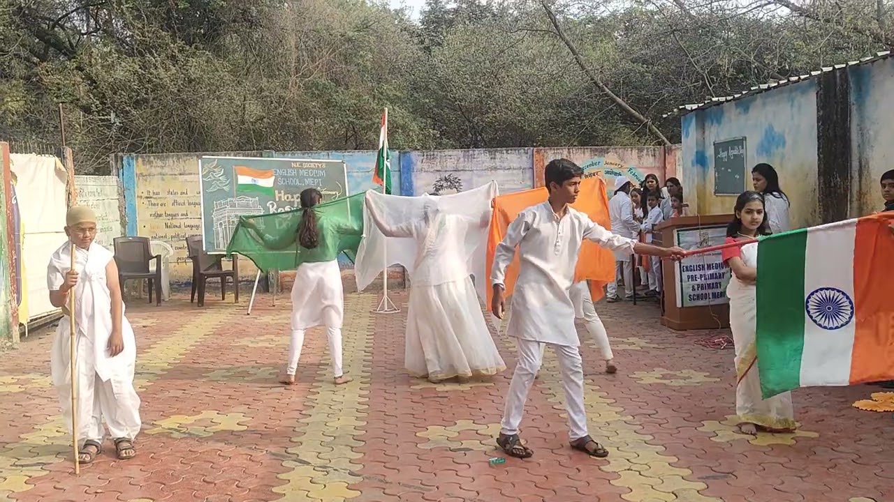 Dance by 5 to 9th students/Republic day 