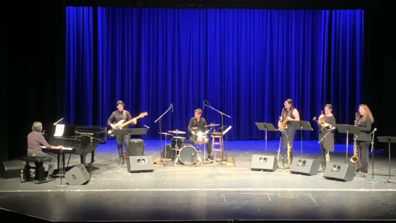 Struttin' With Some Barbecue-Lillian Hardin Armstrong