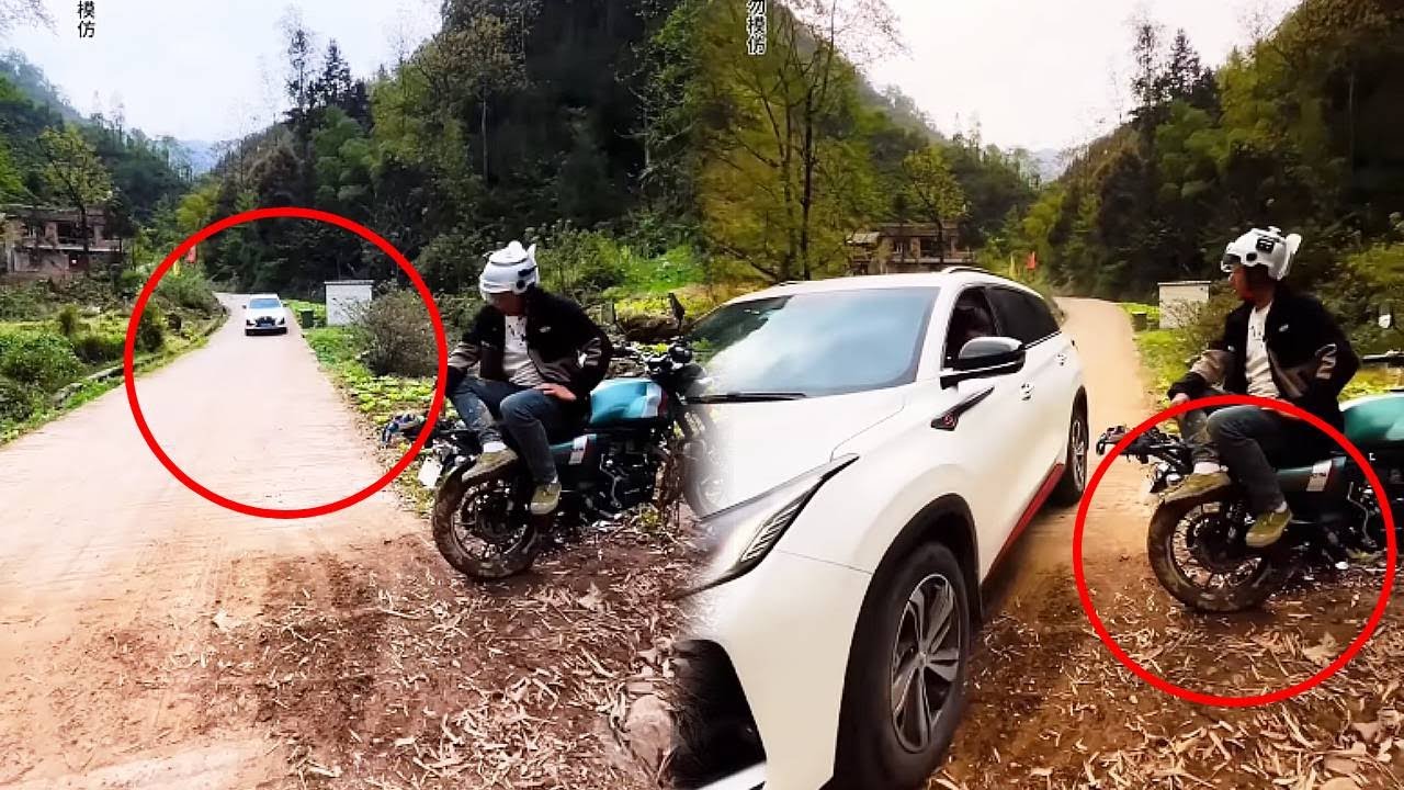 I almost fell while riding a motorcycle on a mountain road to deliver