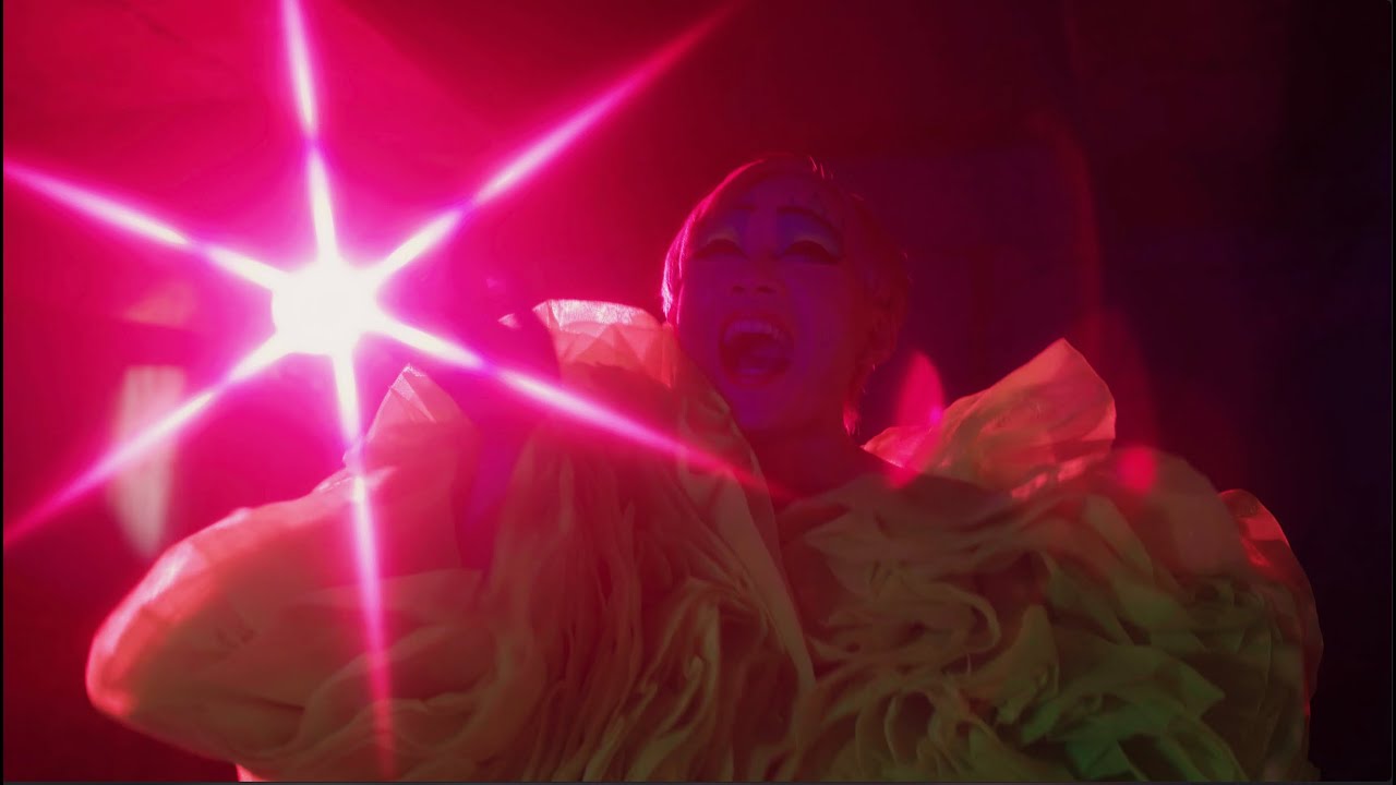 Dyan Tai - We Can't Forget ft Mindy Meng Wang 王萌 (Music Video)