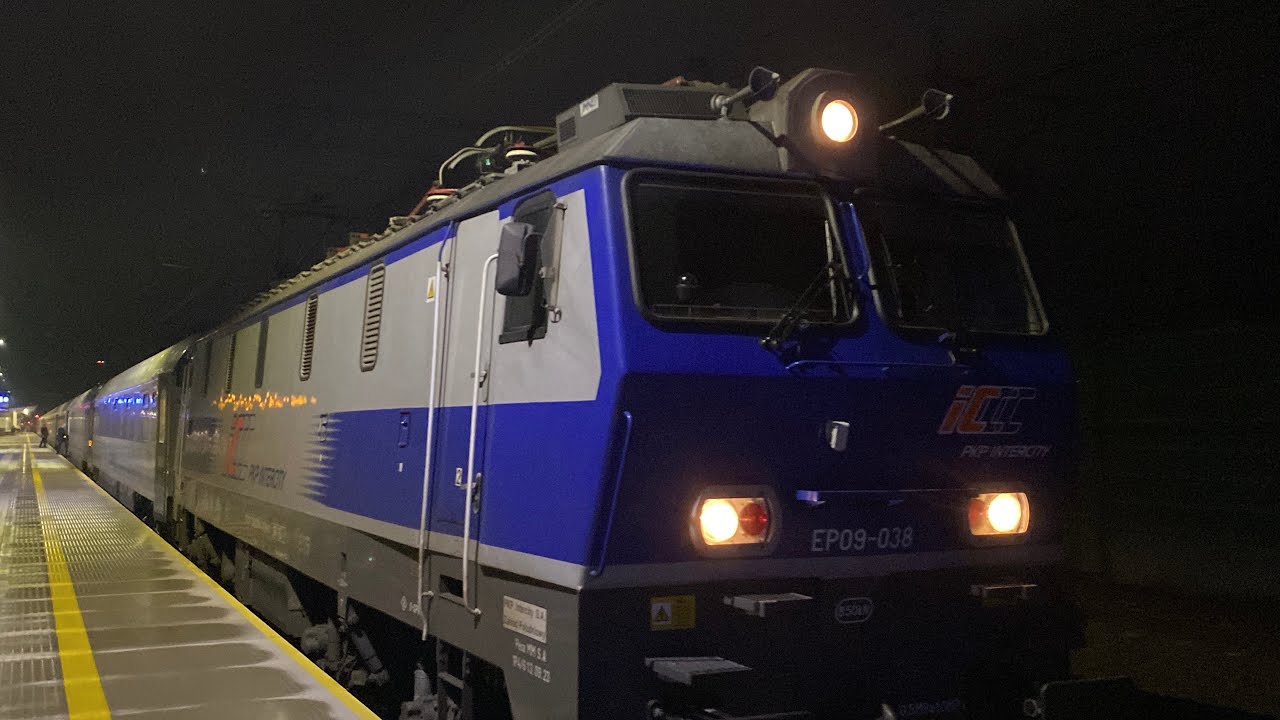 EP09-038 z IC Hańcza na stacji Wołomin. Zapowiedź, przyjazd oraz piękny rozruch ❗️