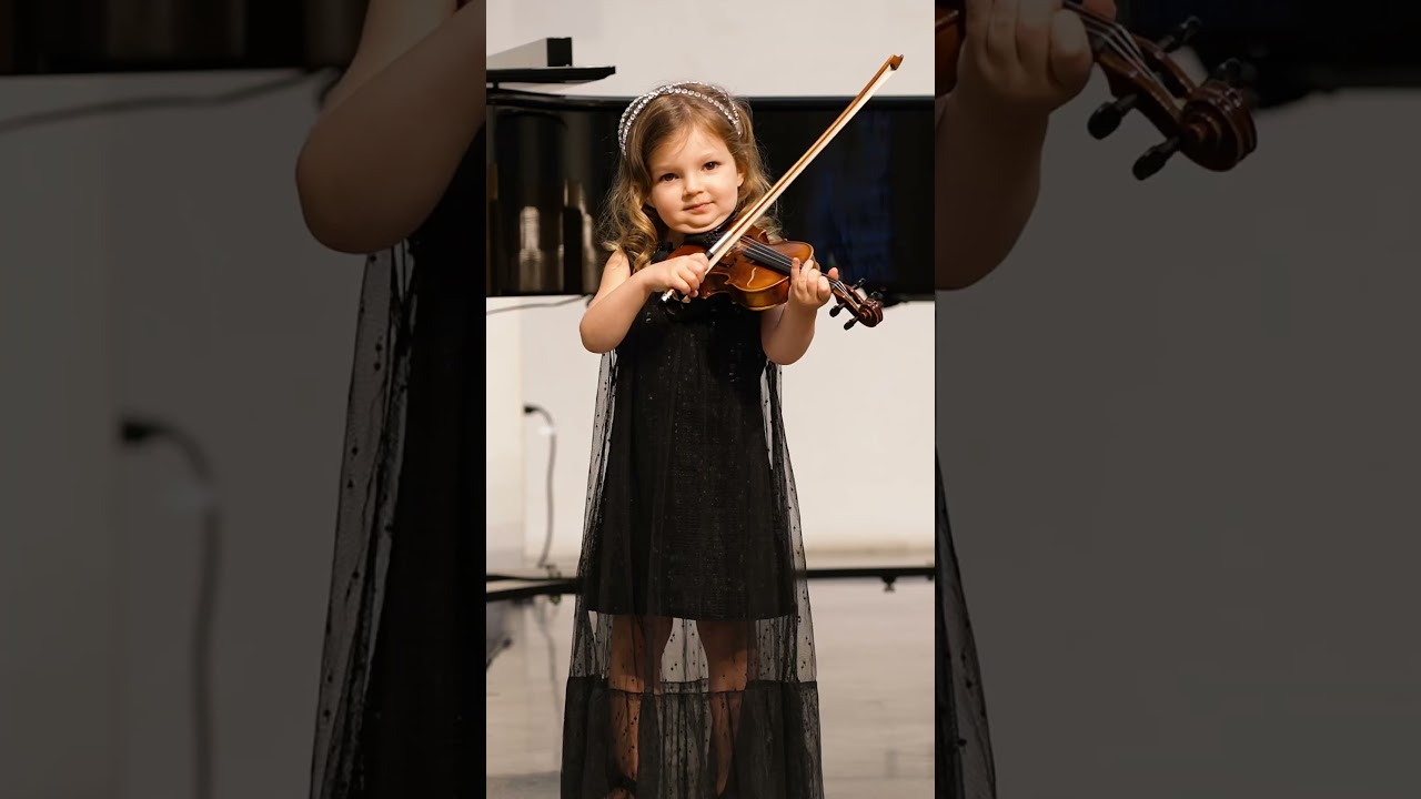 🎻 4 years + 10 days old & already a Suzuki Book 1 graduate! Angelica shines with Gavotte ✨ 