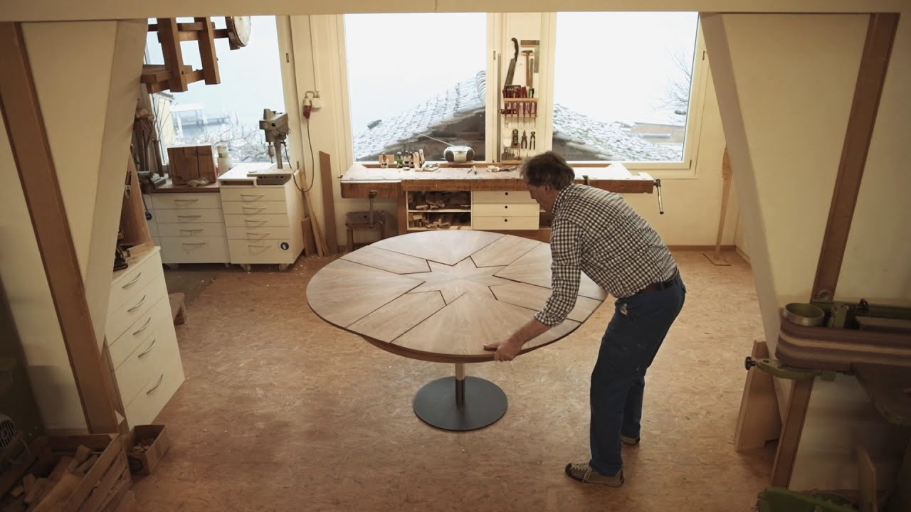 expanding round table