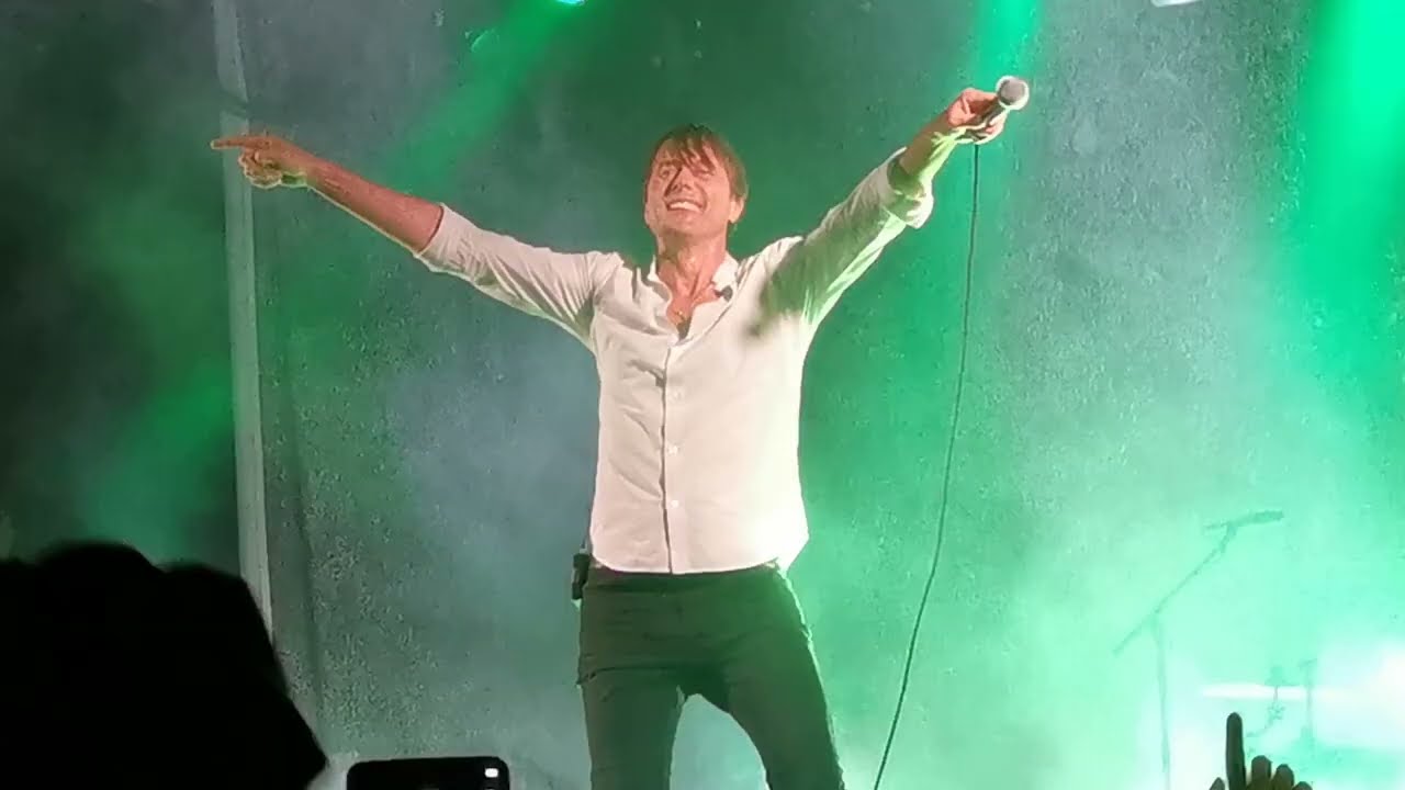 Suede - Animal Nitrate (Madrid, 23/03/2026, La Riviera) 