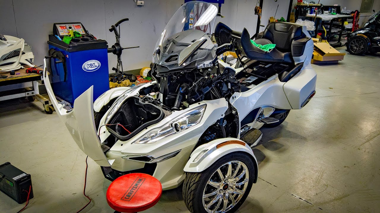 Left Switch Cluster R&R!! • 2018 Spyder RT-LTD! | TheSmoaks Vlog_1226