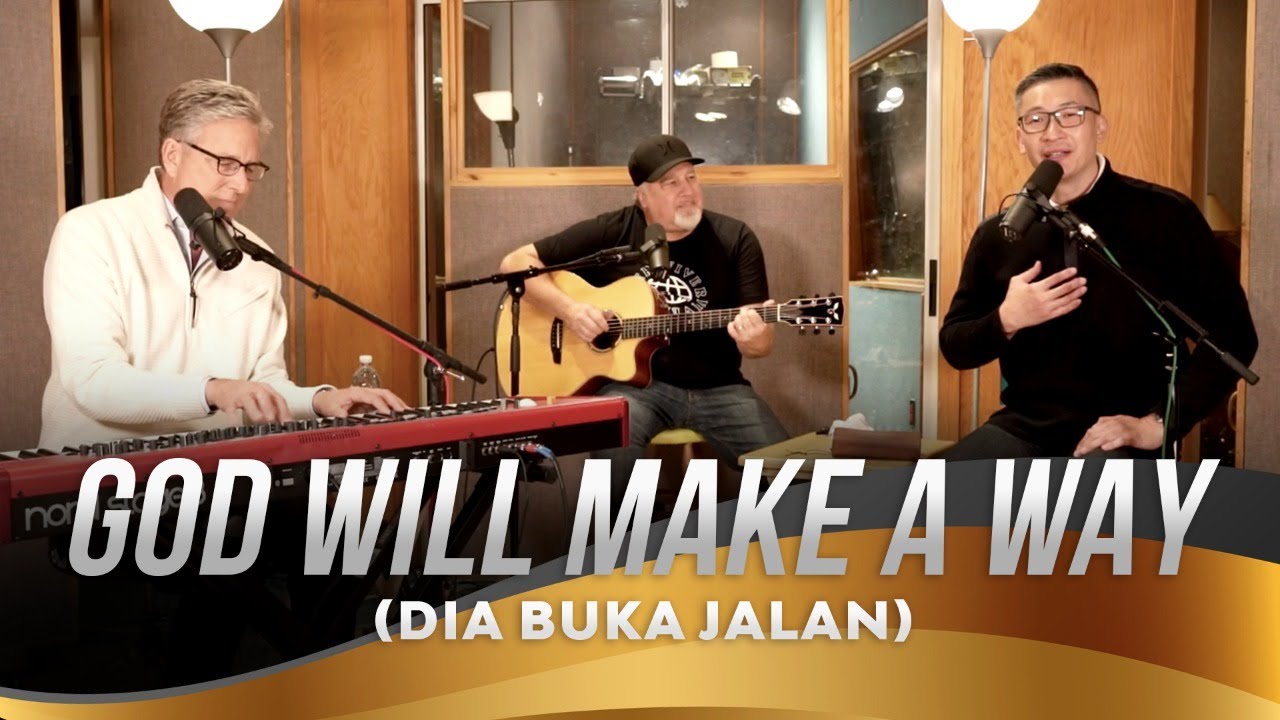 Philip Mantofa feat Don Moen - God Will Make A Way / Dia Buka Jalan (Official Philip Mantofa)