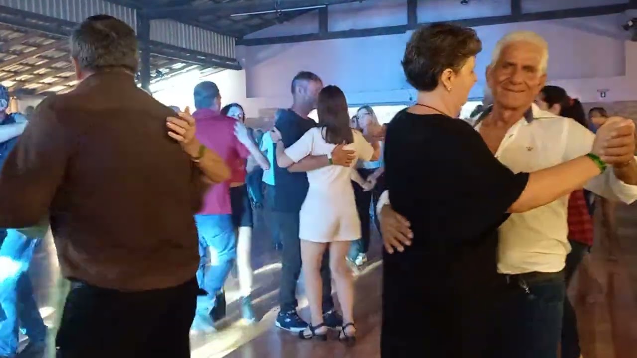 Salão do fofão de Laurentino com Banda ELYTE na animação 