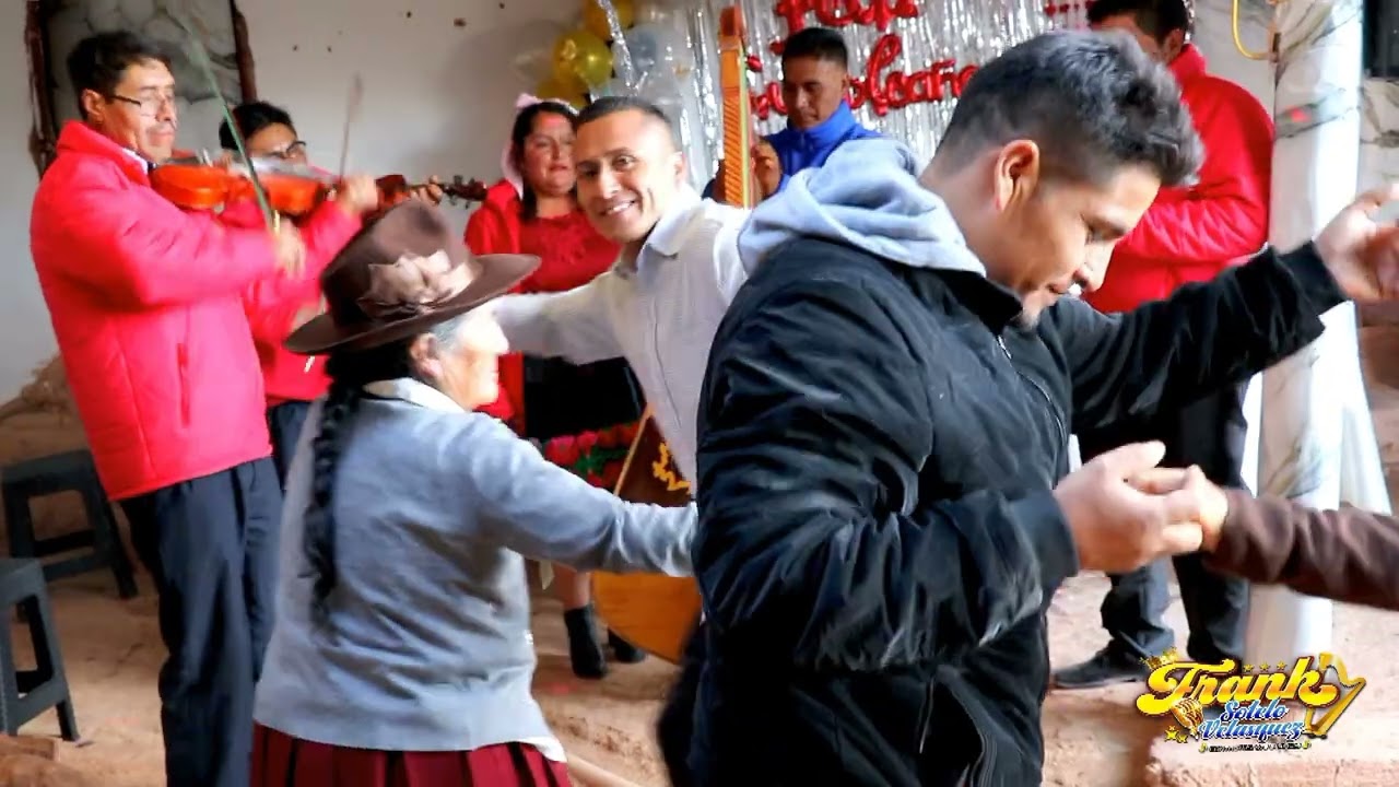 CONJUNTO MUSICAL DE FRANK SOTELO DESDE CHAHUARCON EN LA VOZ DE LUCE SITA DEL AMOR