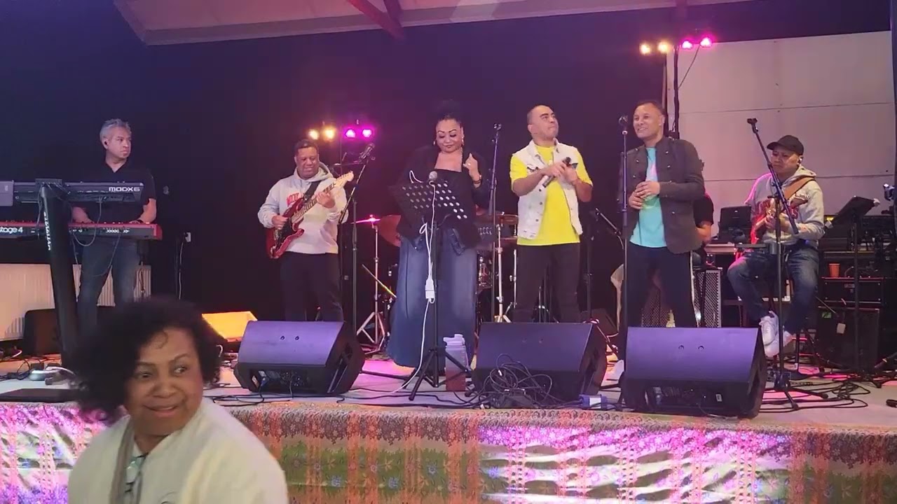 WIERDEN Documentaire kampong Lunetten + MICHAEL PELUPESSY Band