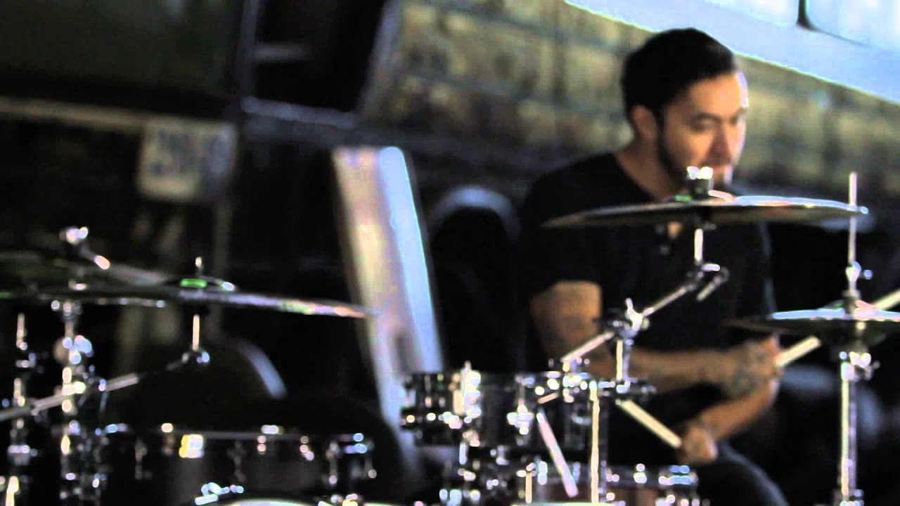 MELOVINE - Leavers (Official Video)