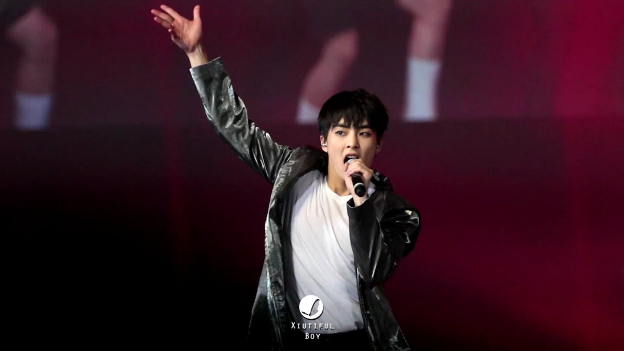150816-17 EXO'luXion HK MAMA 시우민 XIUMIN Focus.