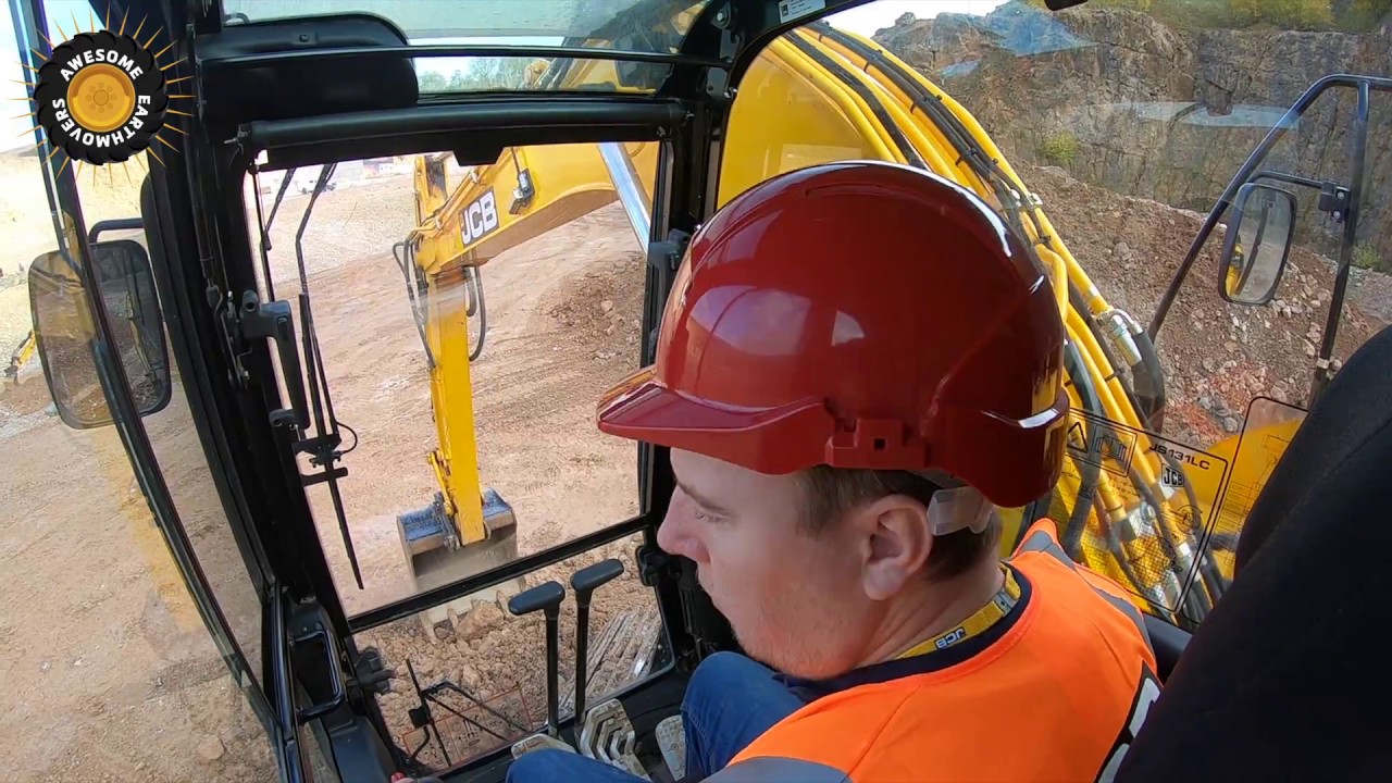 Trying out the JCB JS131LC