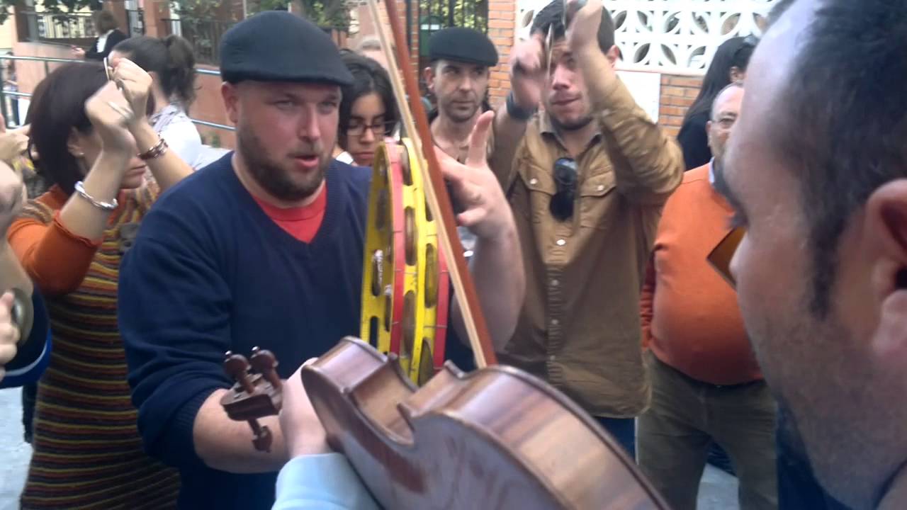 Arrejuntaos en la asociacion de verdiales en Mangas verdes,3