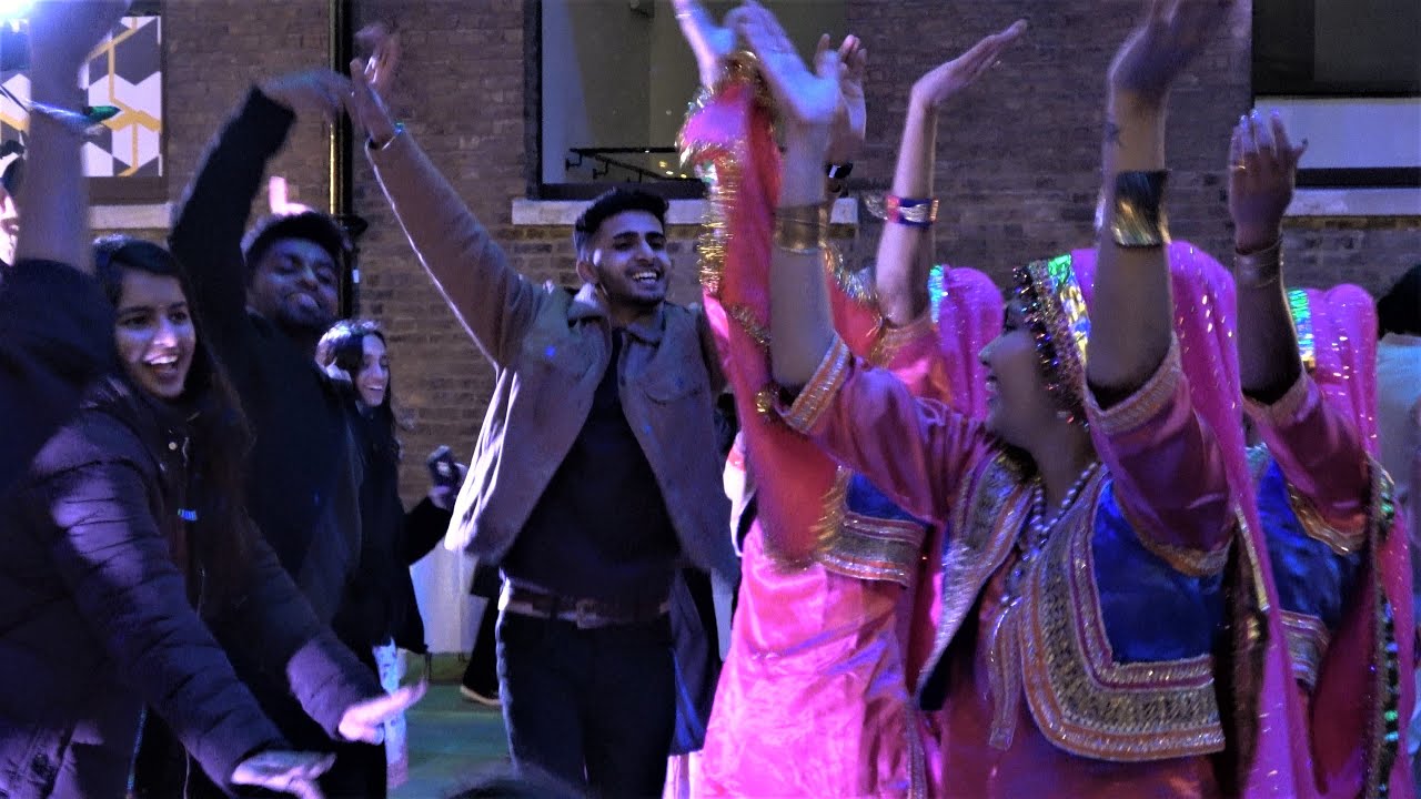 London DIWALI CELEBRATIONS IN THE SQUARE - Spitalfields UK - 4TH November 2021 - लंदन दिवाली महोत्सव