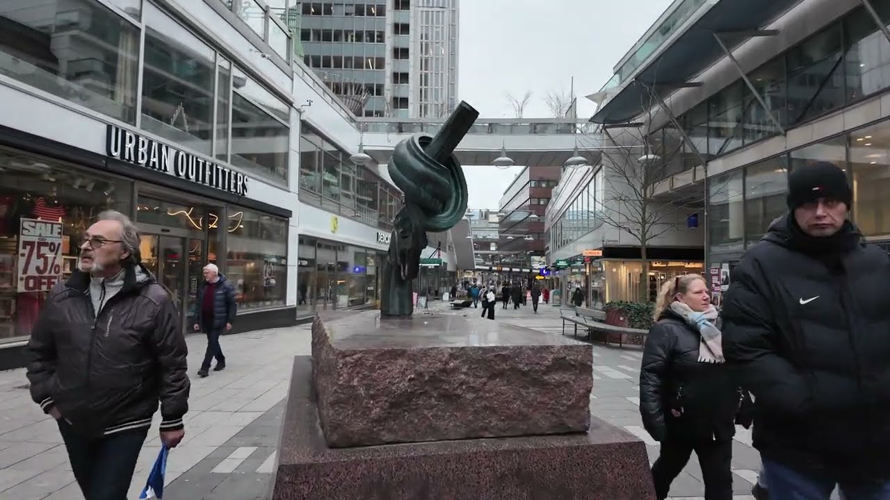 City Centre Winter Walk in Stockholm ❄️🇸🇪 4K Snowy Streets & Nordic Atmosphere